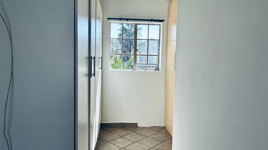 4 Bedroom Property for Sale in Waterkloof East North West
